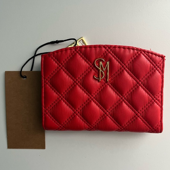 Steve Madden Bcasee Quilted Card Case in Lipstick Red - Picture 1 of 6